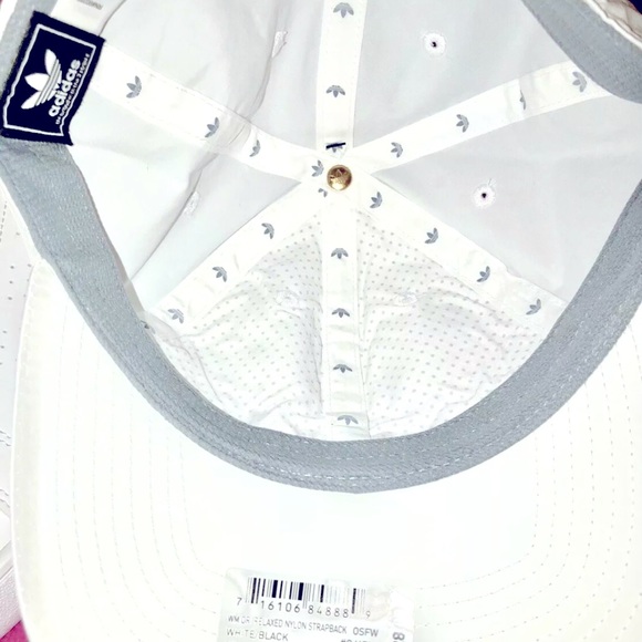 New! Adidas Originals Women’s Relaxed Nylon Strapback Hat In White/Black OSFW? main image 4